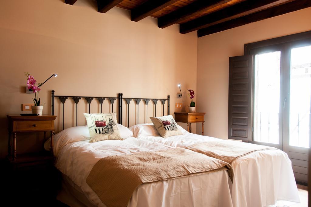 Hotel Rural Princesa Kristina Covarrubias Rum bild